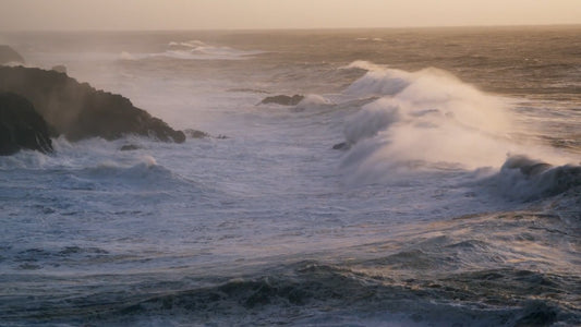BEACH - Ocean Waves Movie with Sea Sounds