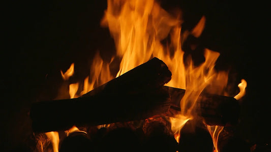FIREPLACE - Relaxing Fireplace with Crackling Fire Sounds