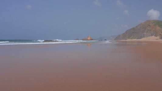 Virtual Run – Atlantic Beaches, Cinematic Runs with Dramatic Cliffs & Surround Sound